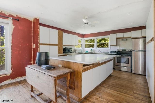 104 Redmont Rd, Watchung Boro, NJ 07069
