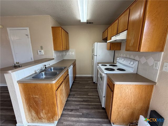 1402 Dugger Circle, Killeen, TX 76543