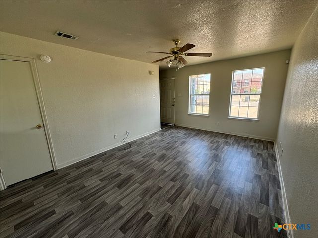 1402 Dugger Circle, Killeen, TX 76543