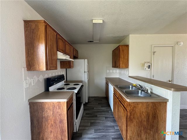 1402 Dugger Circle, Killeen, TX 76543