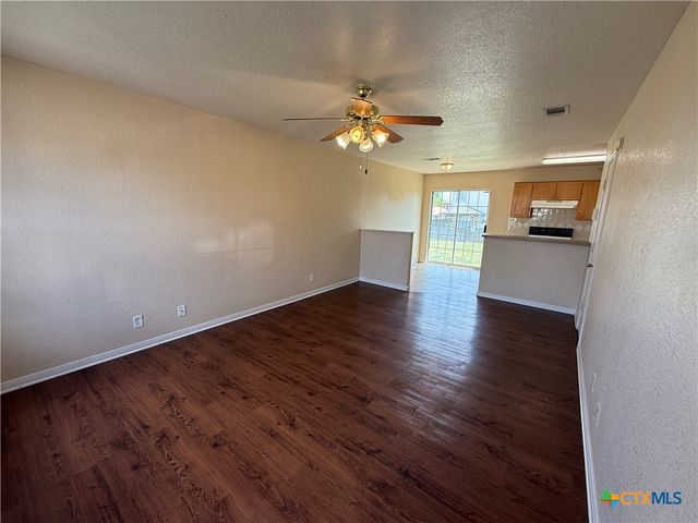 1402 Dugger Circle, Killeen, TX 76543