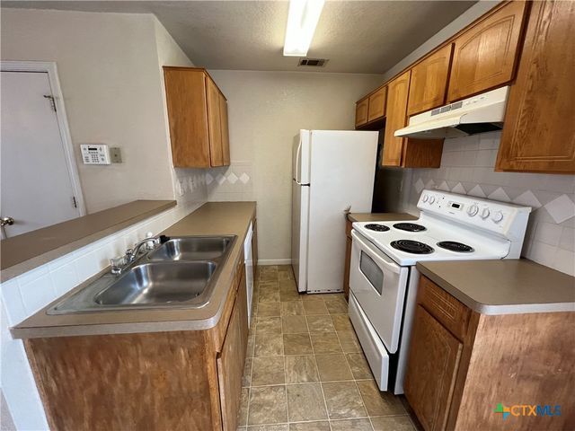 1402 Dugger Circle, Killeen, TX 76543