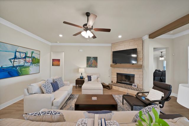 3608 Horseshoe Drive, Van Alstyne, TX 75495