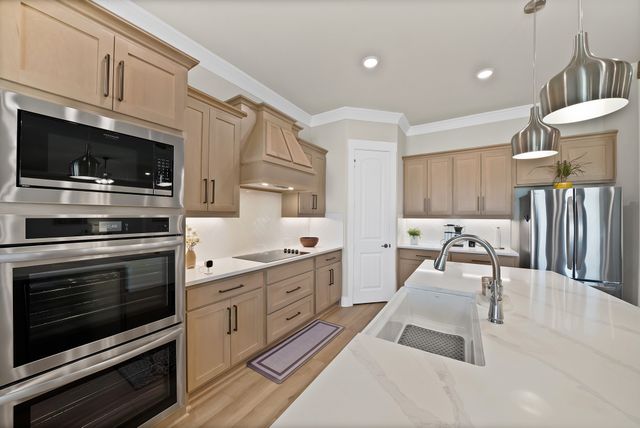 3608 Horseshoe Drive, Van Alstyne, TX 75495