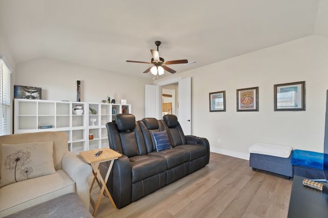 3608 Horseshoe Drive, Van Alstyne, TX 75495