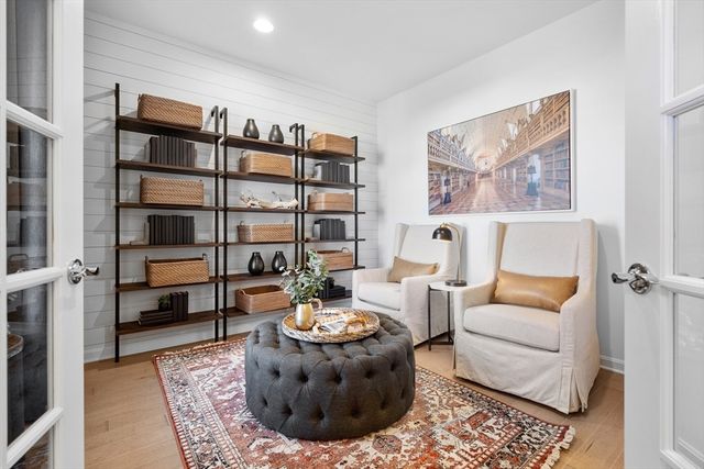 530 West Street 1, Walpole, MA 02081