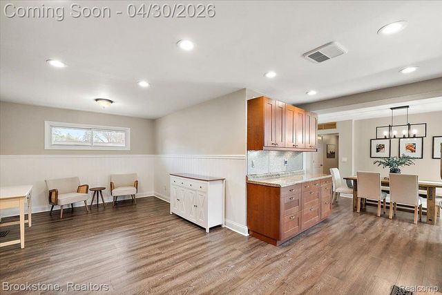 1759 Ashstan Drive, Walled Lake, MI 48390