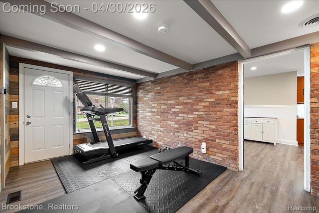 1759 Ashstan Drive, Walled Lake, MI 48390