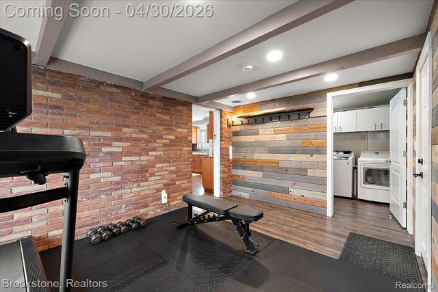 1759 Ashstan Drive, Walled Lake, MI 48390