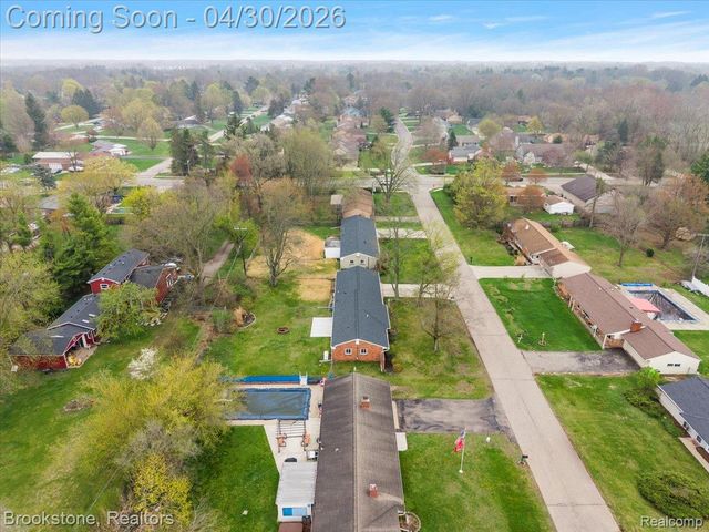 1759 Ashstan Drive, Walled Lake, MI 48390