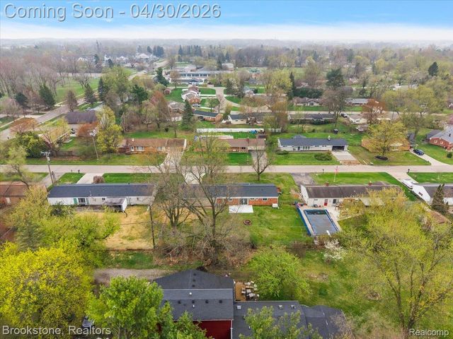 1759 Ashstan Drive, Walled Lake, MI 48390