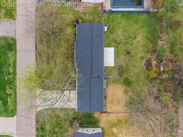 1759 Ashstan Drive, Walled Lake, MI 48390