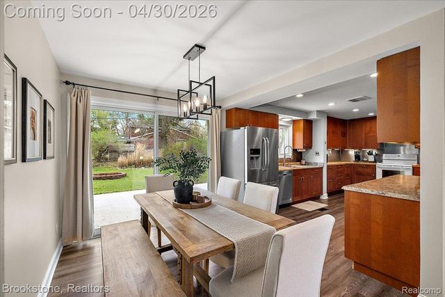 1759 Ashstan Drive, Walled Lake, MI 48390