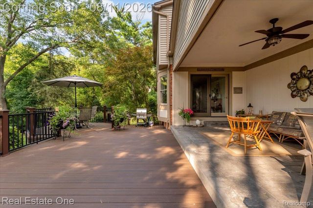 714 Heritage Drive, Milford Village, MI 48381