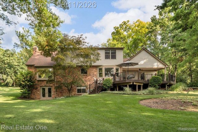 714 Heritage Drive, Milford Village, MI 48381