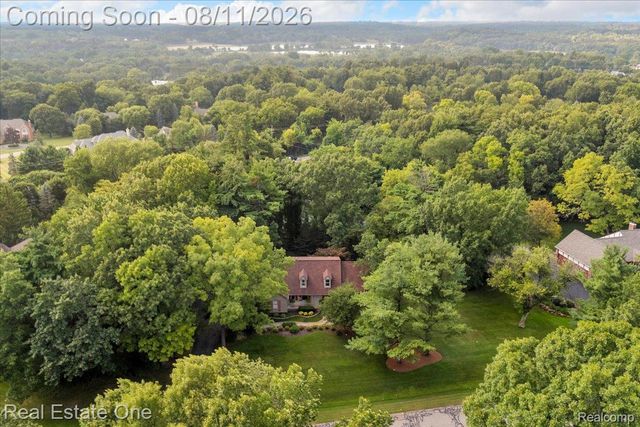 714 Heritage Drive, Milford Village, MI 48381