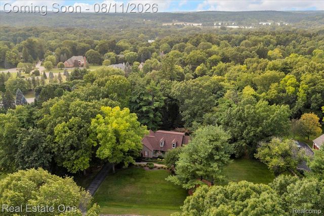 714 Heritage Drive, Milford Village, MI 48381