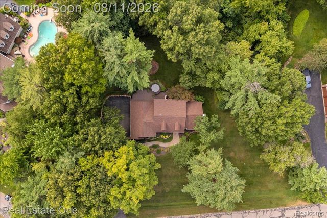 714 Heritage Drive, Milford Village, MI 48381