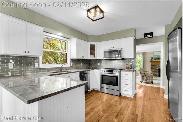 714 Heritage Drive, Milford Village, MI 48381