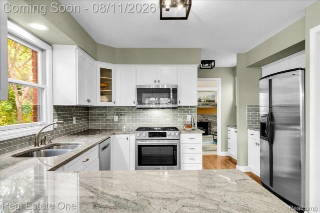 714 Heritage Drive, Milford Village, MI 48381