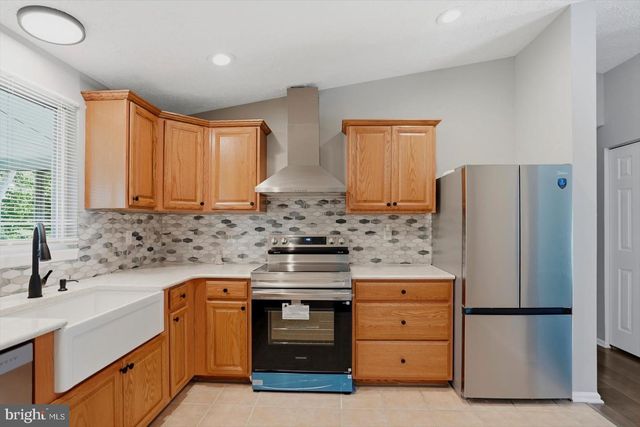 3709 REDBERRY, Nottingham, MD 21236