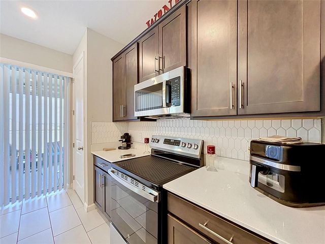 858 BALLANTYNE DRIVE, Lake Wales, FL 33898