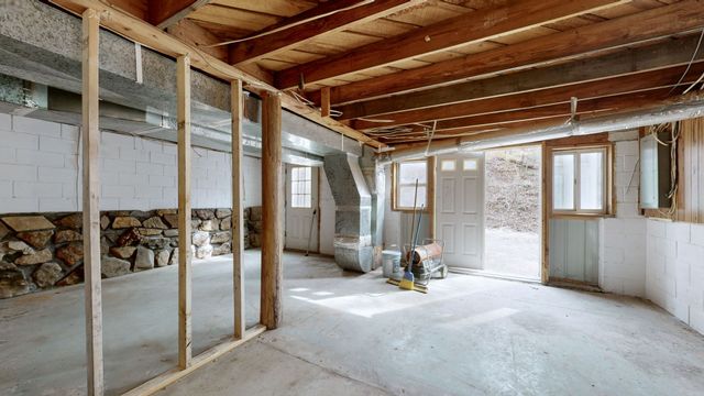 1135 Mink Branch Rd, Waynesboro, TN 38485