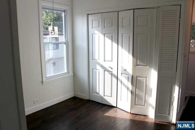 287 Orchard Street, Elmwood Park, NJ 07407