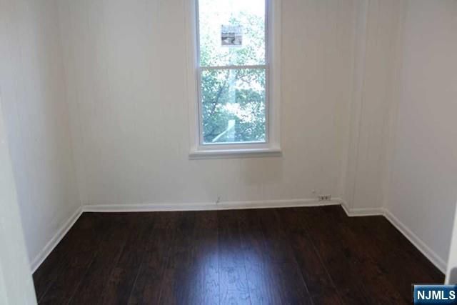 287 Orchard Street, Elmwood Park, NJ 07407