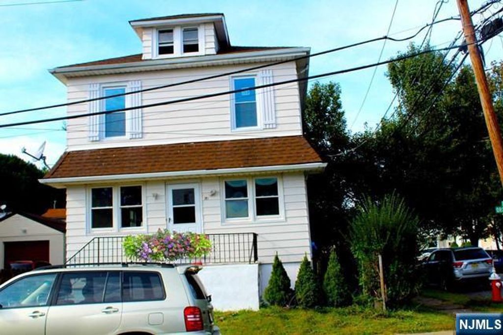 287 Orchard Street, Elmwood Park, NJ 07407