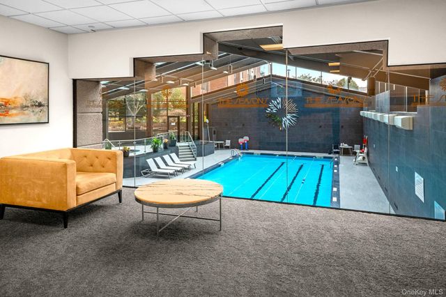 4 Martine Avenue 1619, White Plains, NY 10606