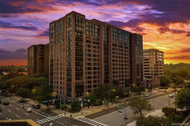 4 Martine Avenue 1619, White Plains, NY 10606