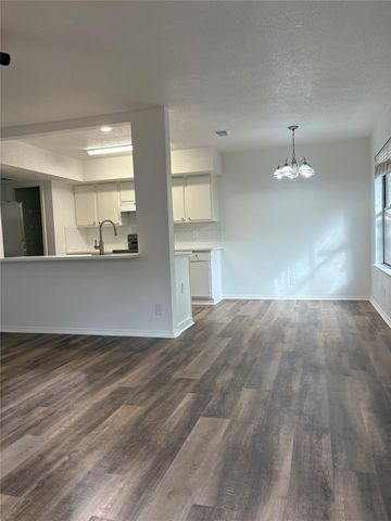 9205 Kempler DR B, Austin, TX 78748