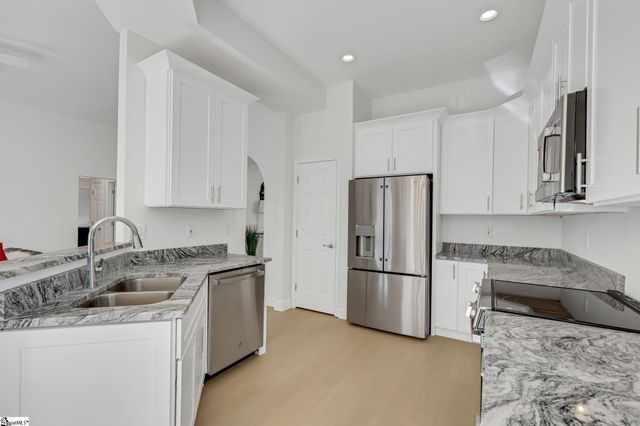 105 Poplar Springs Drive, Mauldin, SC 29662