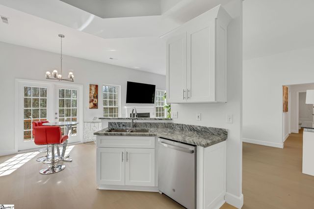 105 Poplar Springs Drive, Mauldin, SC 29662