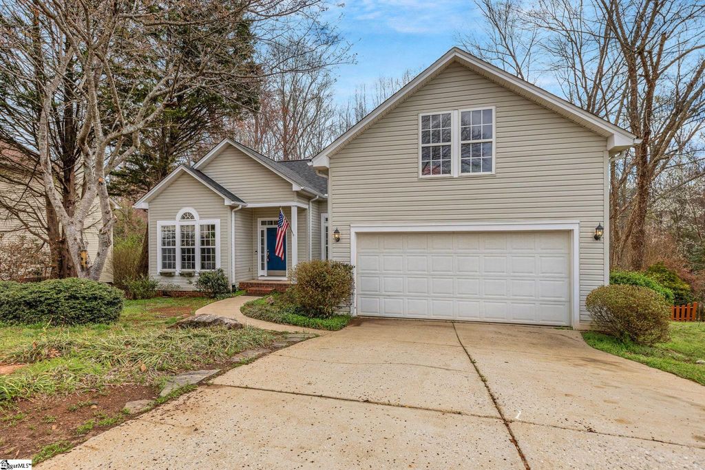 105 Poplar Springs Drive, Mauldin, SC 29662