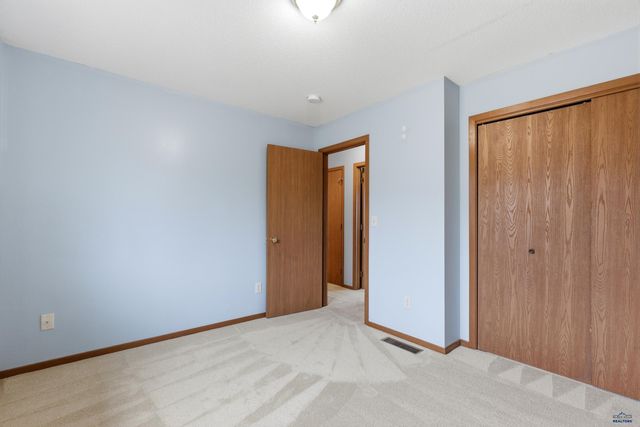 1235 ZIEBACH ST, Rapid City, SD 57703