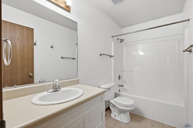 1235 ZIEBACH ST, Rapid City, SD 57703