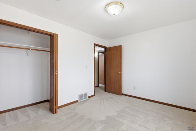 1235 ZIEBACH ST, Rapid City, SD 57703