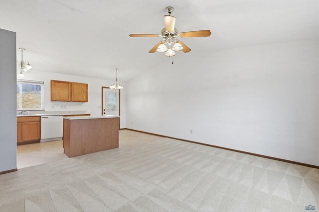 1235 ZIEBACH ST, Rapid City, SD 57703