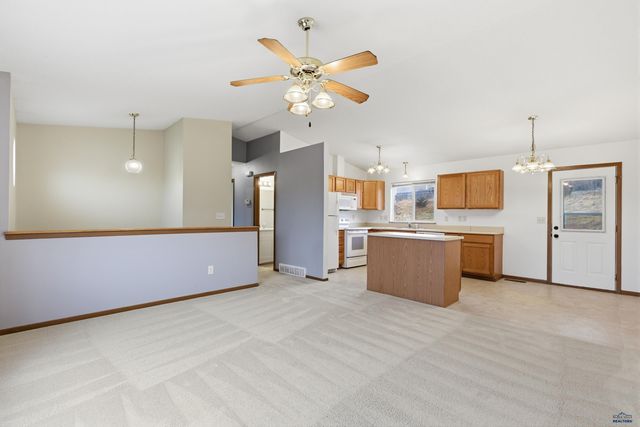 1235 ZIEBACH ST, Rapid City, SD 57703