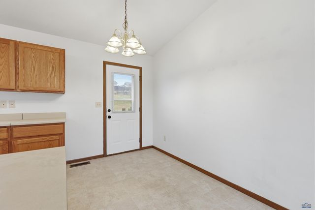 1235 ZIEBACH ST, Rapid City, SD 57703