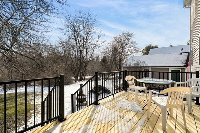 303 School St, Acton, MA 01720