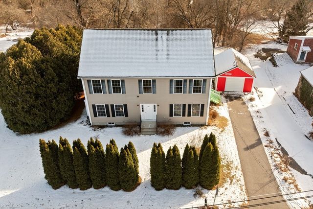 303 School St, Acton, MA 01720