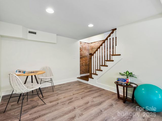 46 Belmont Avenue, Asheville, NC 28806