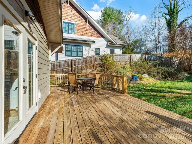 46 Belmont Avenue, Asheville, NC 28806