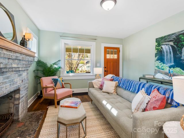 46 Belmont Avenue, Asheville, NC 28806