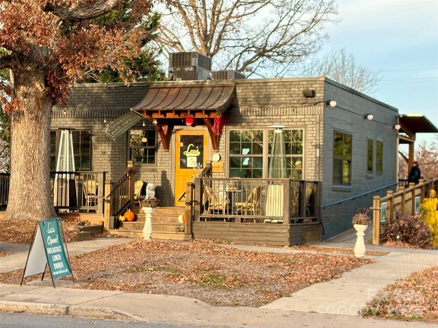 46 Belmont Avenue, Asheville, NC 28806