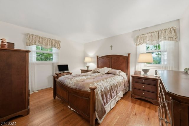 32 Crestwood Ave, Nutley Twp., NJ 07110