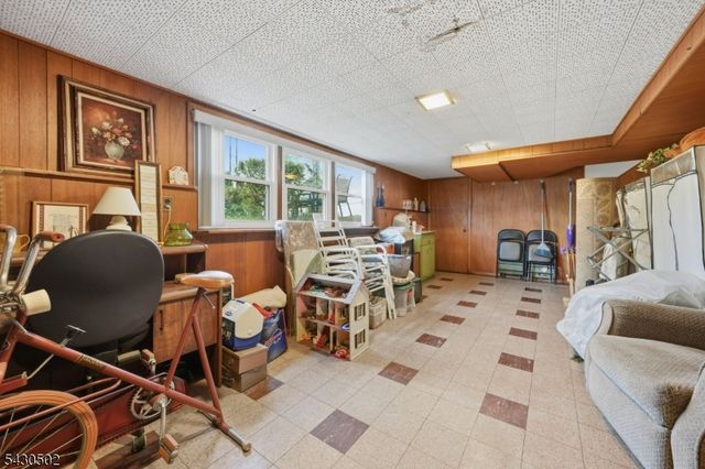 32 Crestwood Ave, Nutley Twp., NJ 07110